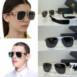 Picture of Versace Sunglasses _SKUfw55531214fw